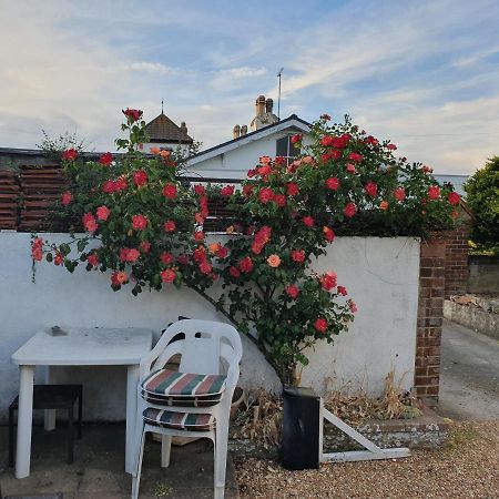 Old Coach House Bed and Breakfast Birchington-on-Sea Exteriör bild